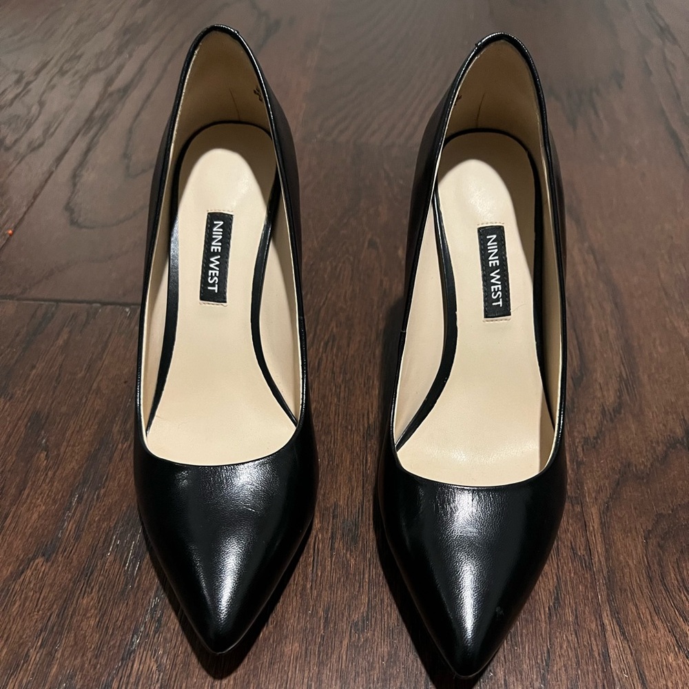 Nine West Pumps Womens 6.5 Black Pumps Slip On Stiletto Heels